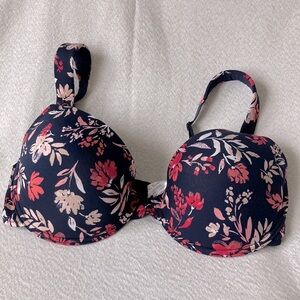 Delta Burke padded Straps Bra Size 38DD